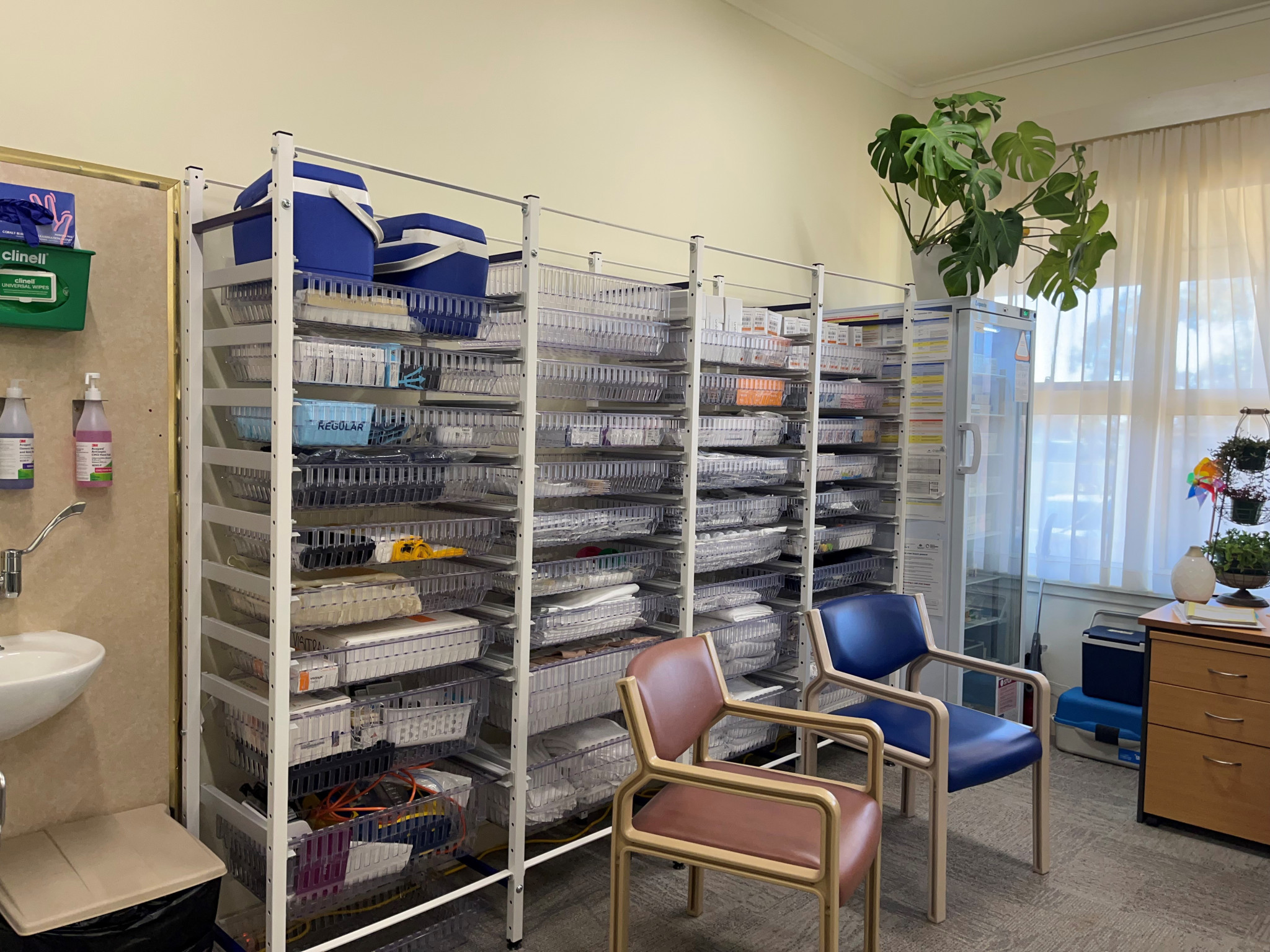 vsba—-omc-shelving.jpg